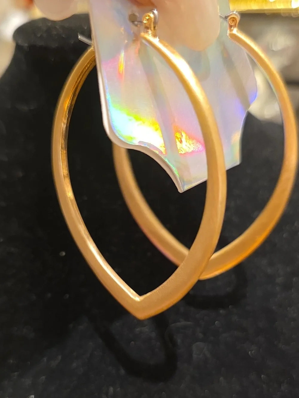 Source Unknown Gold Teardrop Hoop Earrings